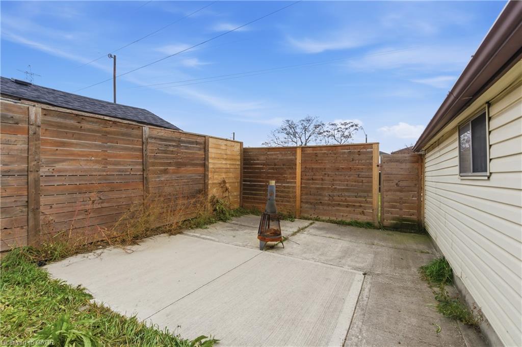 40 Fullerton Avenue, Hamilton, ON - Outdoor