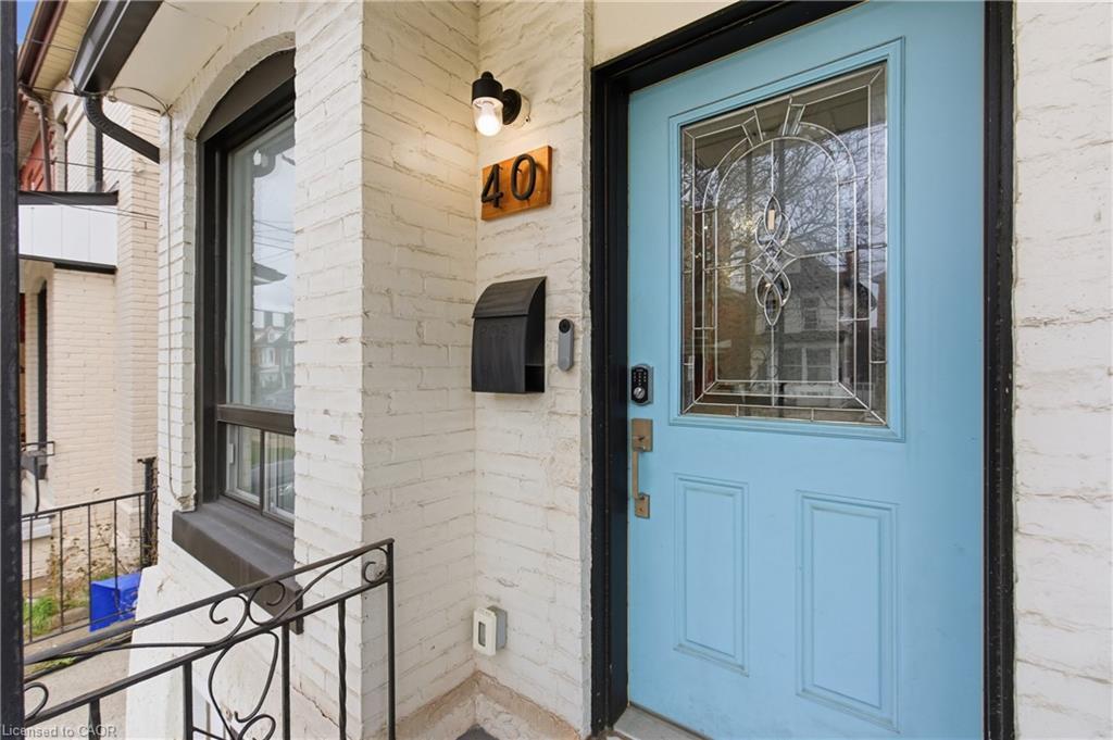 40 Fullerton Avenue, Hamilton, ON - Outdoor With Exterior