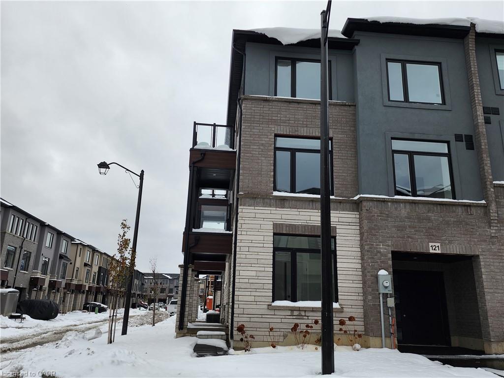 121-155 Equestrian Way, Cambridge, ON - Outdoor