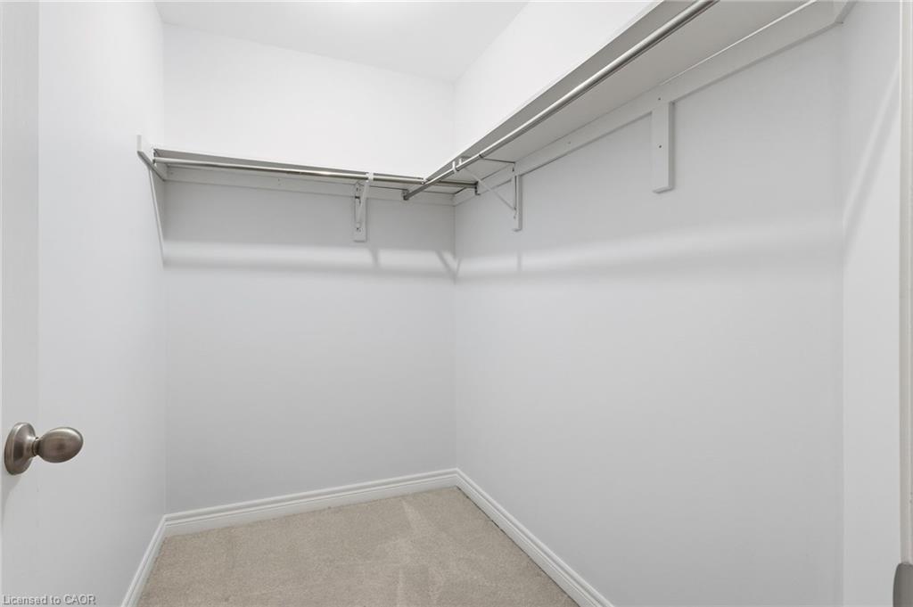7-21 Madonna Drive, Hamilton, ON - Indoor With Storage