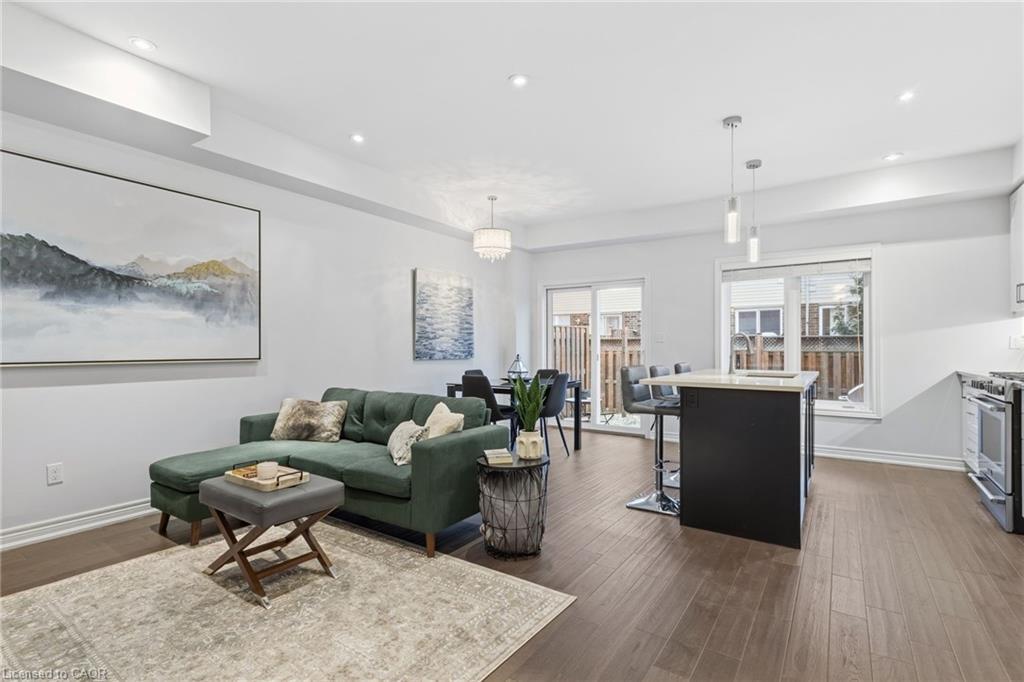 7-21 Madonna Drive, Hamilton, ON - Indoor