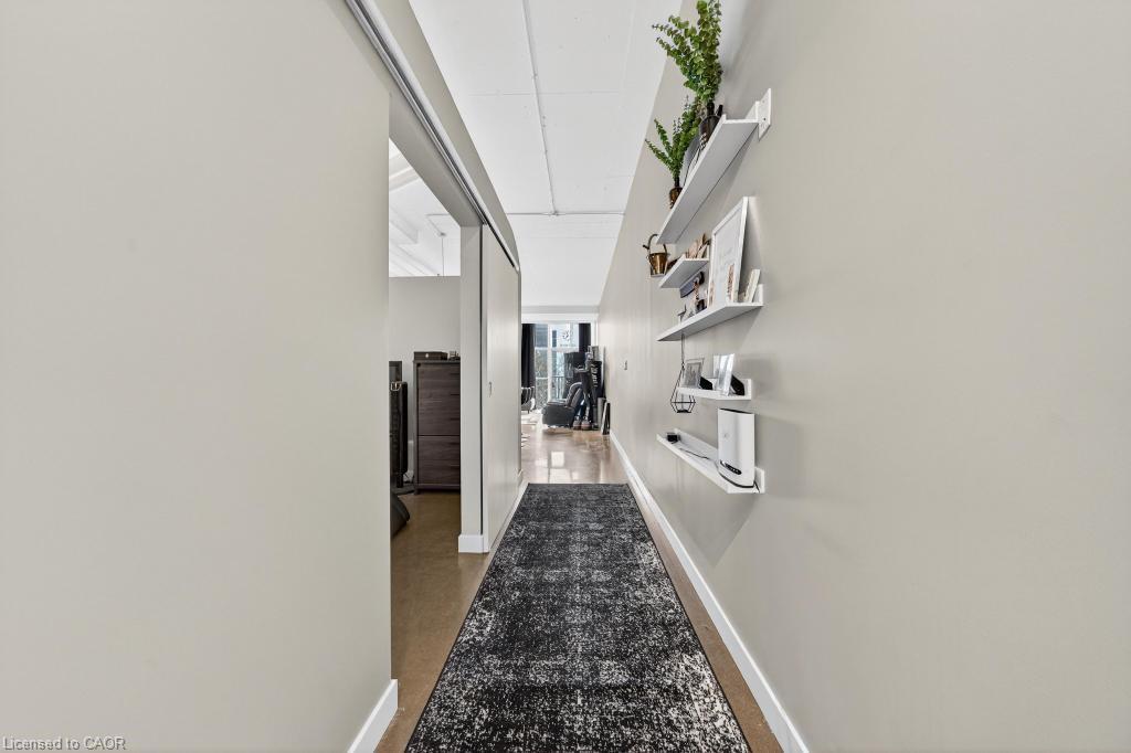 502-66 Bay Street S, Hamilton, ON - Indoor Photo Showing Other Room