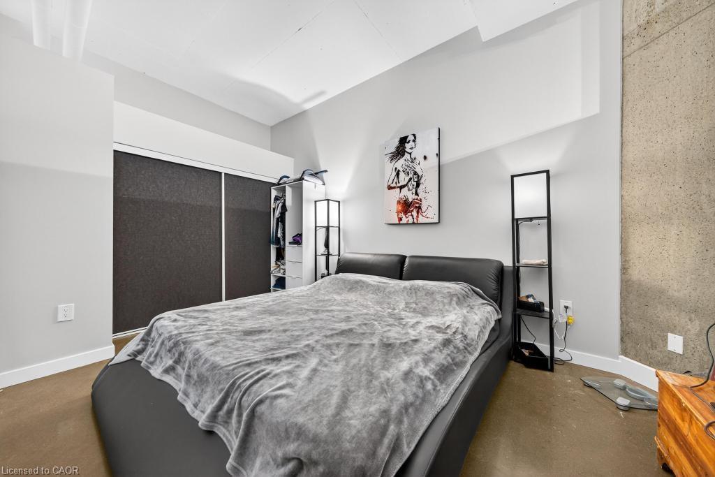 502-66 Bay Street S, Hamilton, ON - Indoor Photo Showing Bedroom