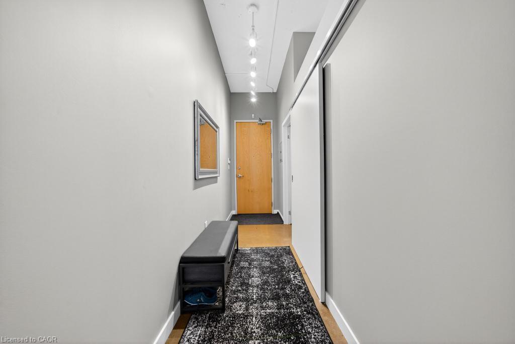 502-66 Bay Street S, Hamilton, ON - Indoor Photo Showing Other Room