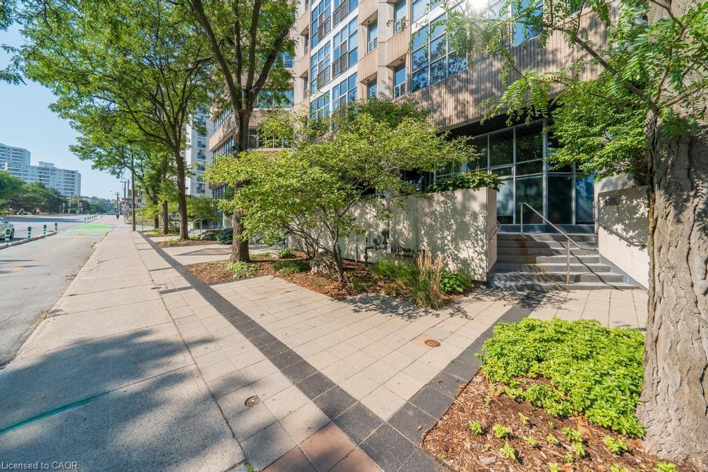 502-66 Bay Street S, Hamilton, ON - Outdoor