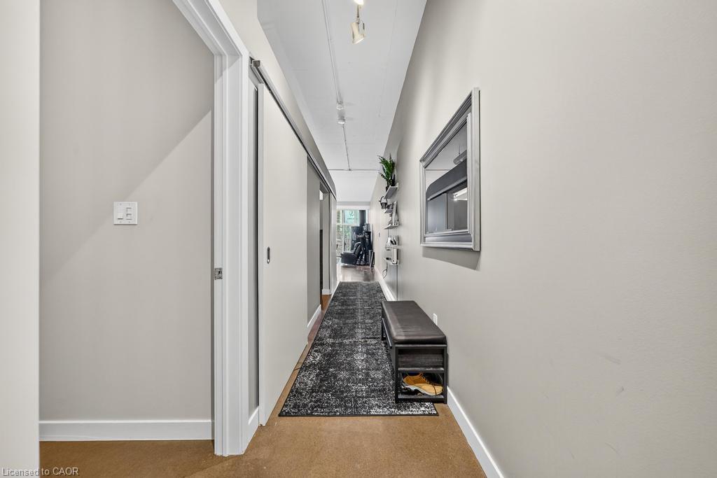502-66 Bay Street S, Hamilton, ON - Indoor Photo Showing Other Room