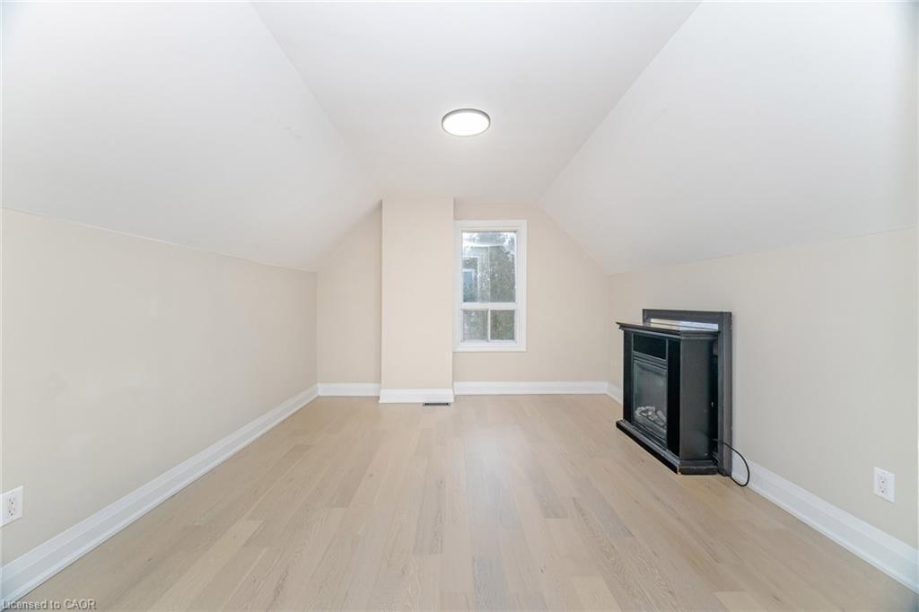 98 Birch Avenue, Hamilton, ON - Indoor Photo Showing Other Room