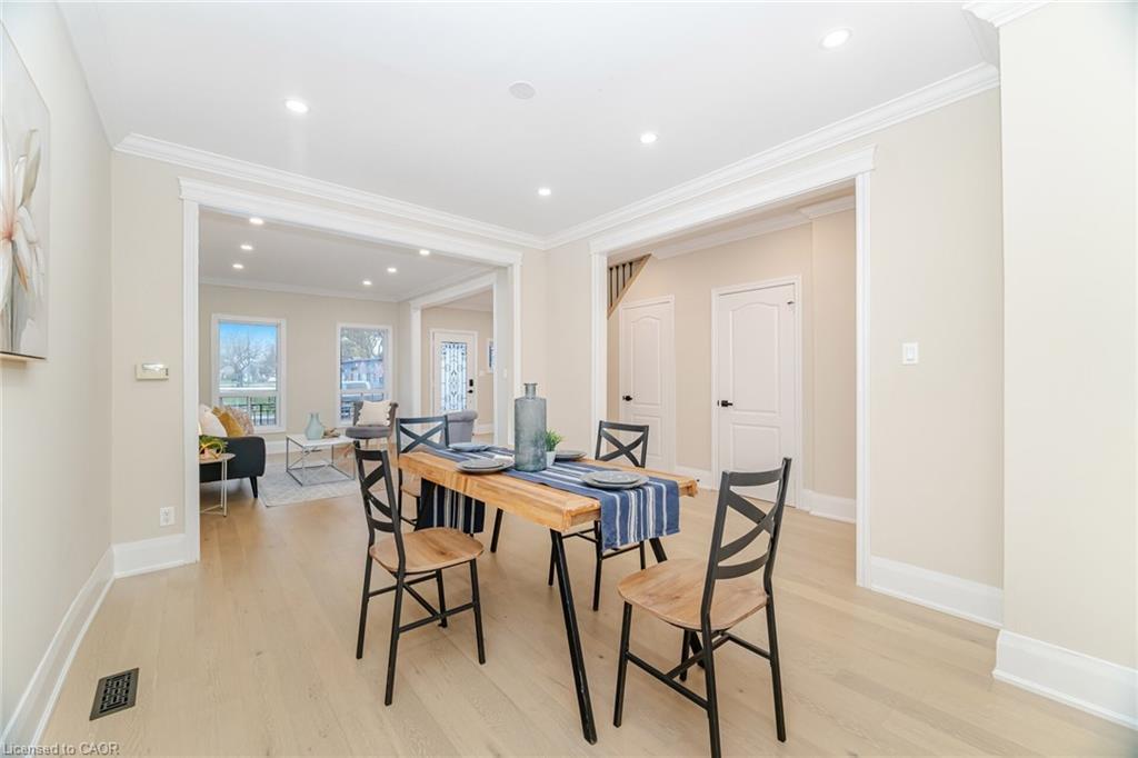 98 Birch Avenue, Hamilton, ON - Indoor Photo Showing Dining Room