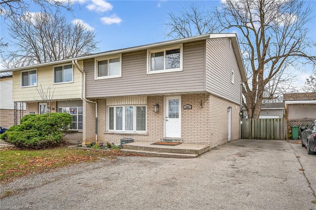 1091 Upper Wellington Street, Hamilton, ON - Outdoor With Facade