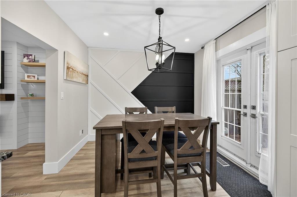 1091 Upper Wellington Street, Hamilton, ON - Indoor Photo Showing Other Room