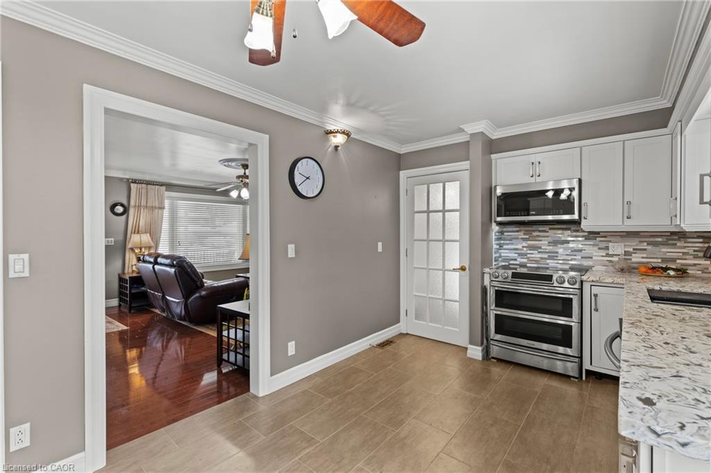 35 Chantler Road, Welland, ON - Indoor Photo Showing Kitchen