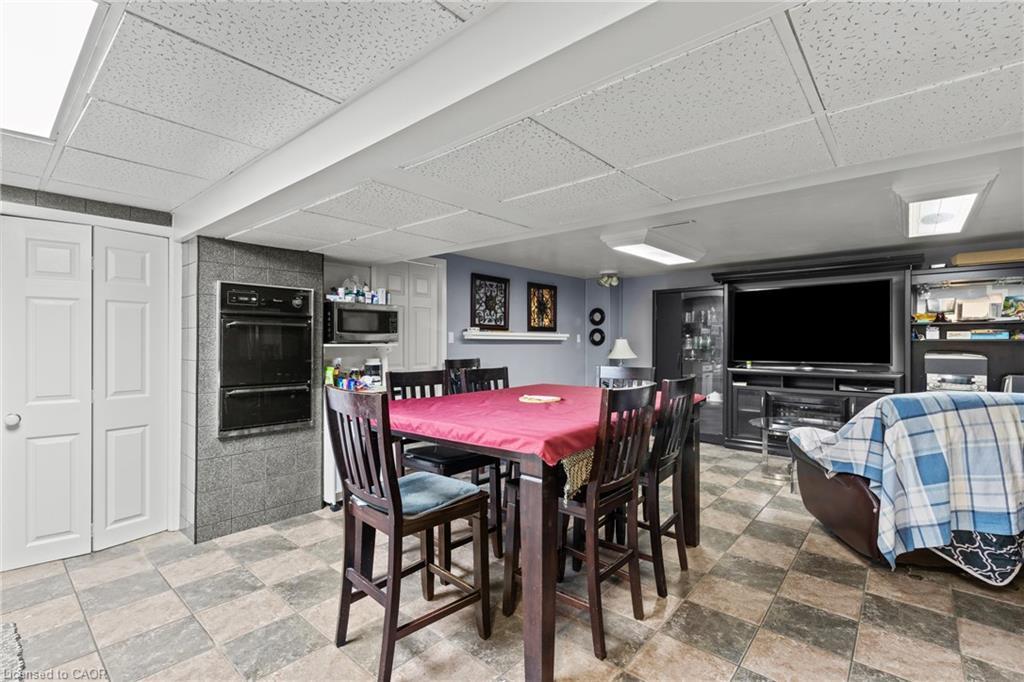 35 Chantler Road, Welland, ON - Indoor