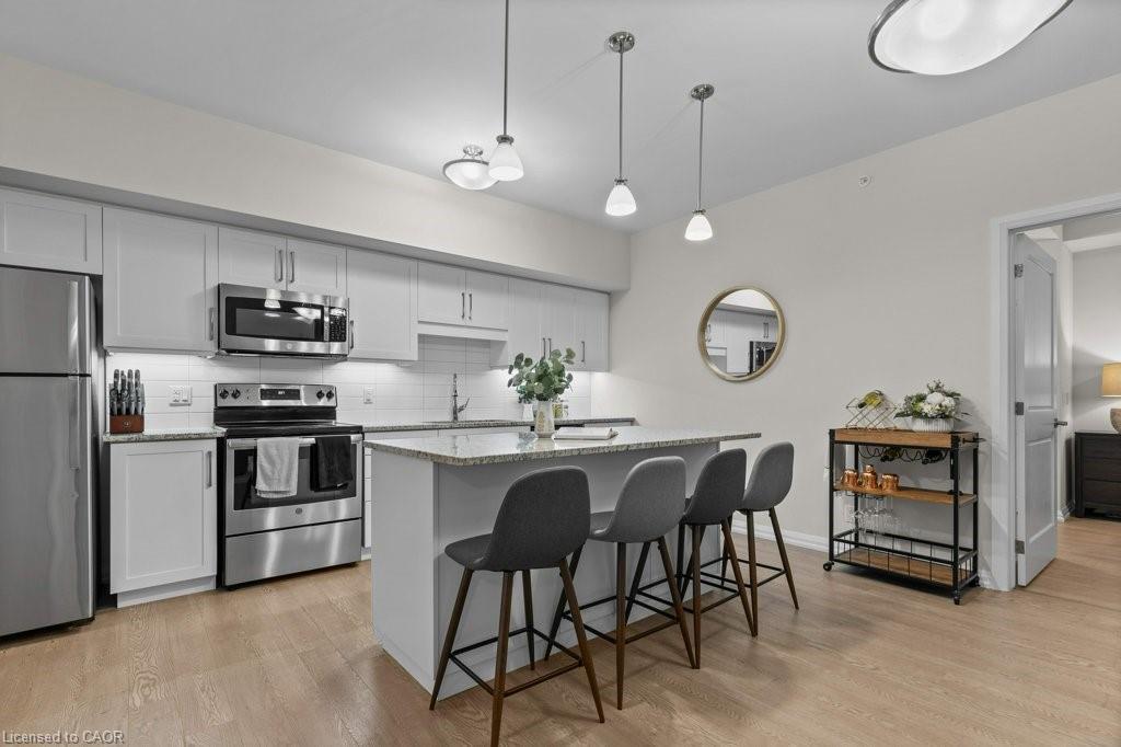 110-778 Laurelwood Drive, Waterloo, ON - Indoor Photo Showing Kitchen