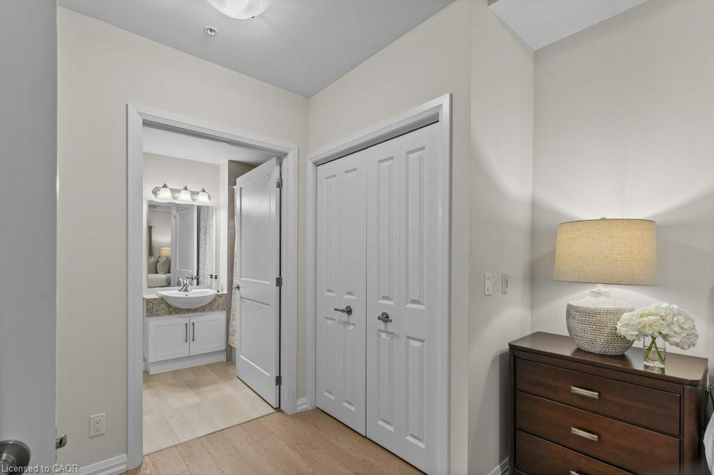 110-778 Laurelwood Drive, Waterloo, ON - Indoor