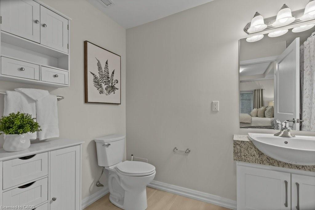 110-778 Laurelwood Drive, Waterloo, ON - Indoor Photo Showing Bathroom