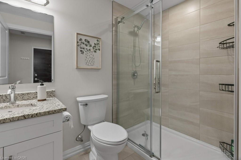 110-778 Laurelwood Drive, Waterloo, ON - Indoor Photo Showing Bathroom