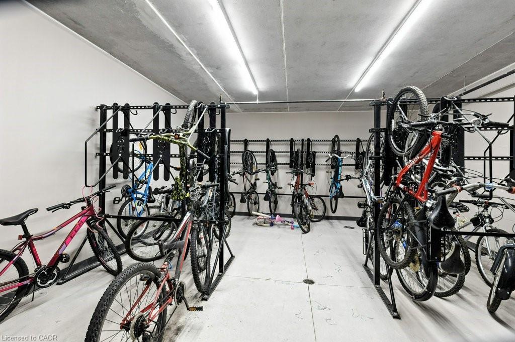 110-778 Laurelwood Drive, Waterloo, ON - Indoor Photo Showing Other Room