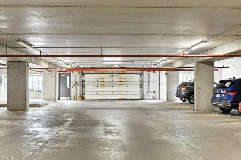 110-778 Laurelwood Drive, Waterloo, ON - Indoor Photo Showing Garage