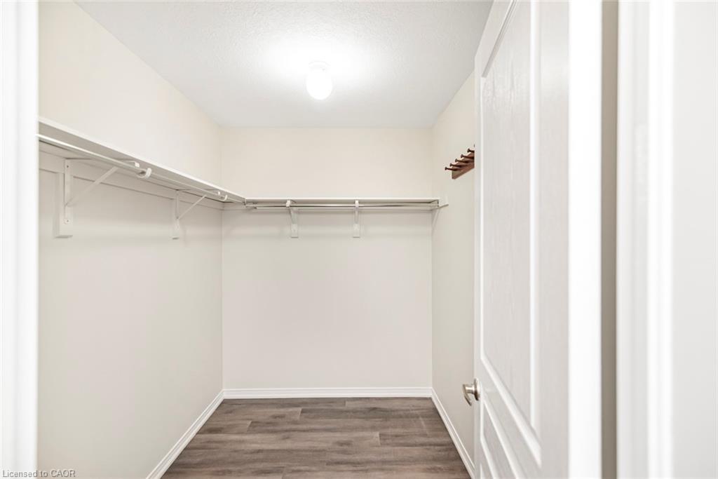 5038 Serena Drive, Beamsville, ON - Indoor With Storage
