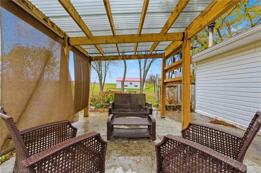 945 Regional Road 97, Puslinch, ON - Outdoor With Deck Patio Veranda With Exterior