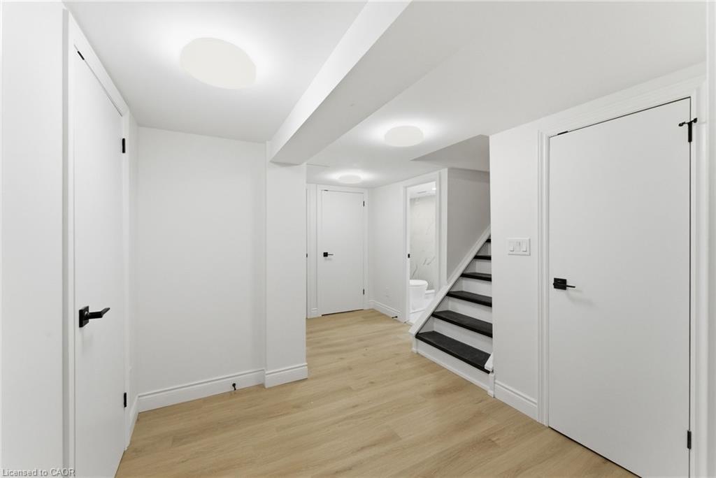 Basement-262 East 17Th Street, Hamilton, ON - Indoor Photo Showing Other Room