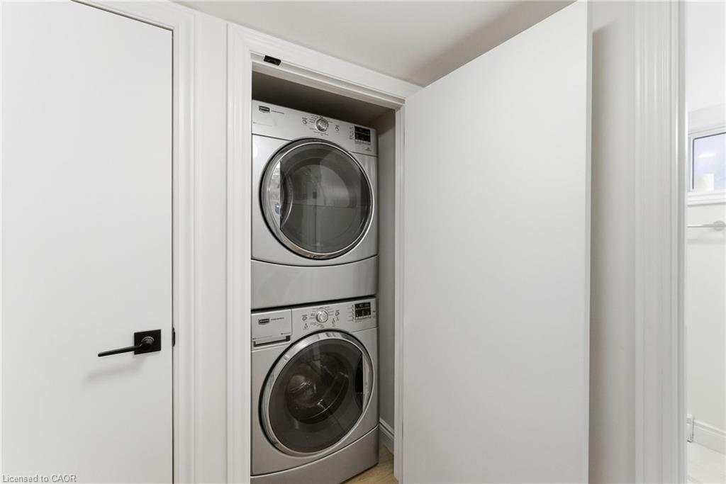 Basement-262 East 17Th Street, Hamilton, ON - Indoor Photo Showing Laundry Room