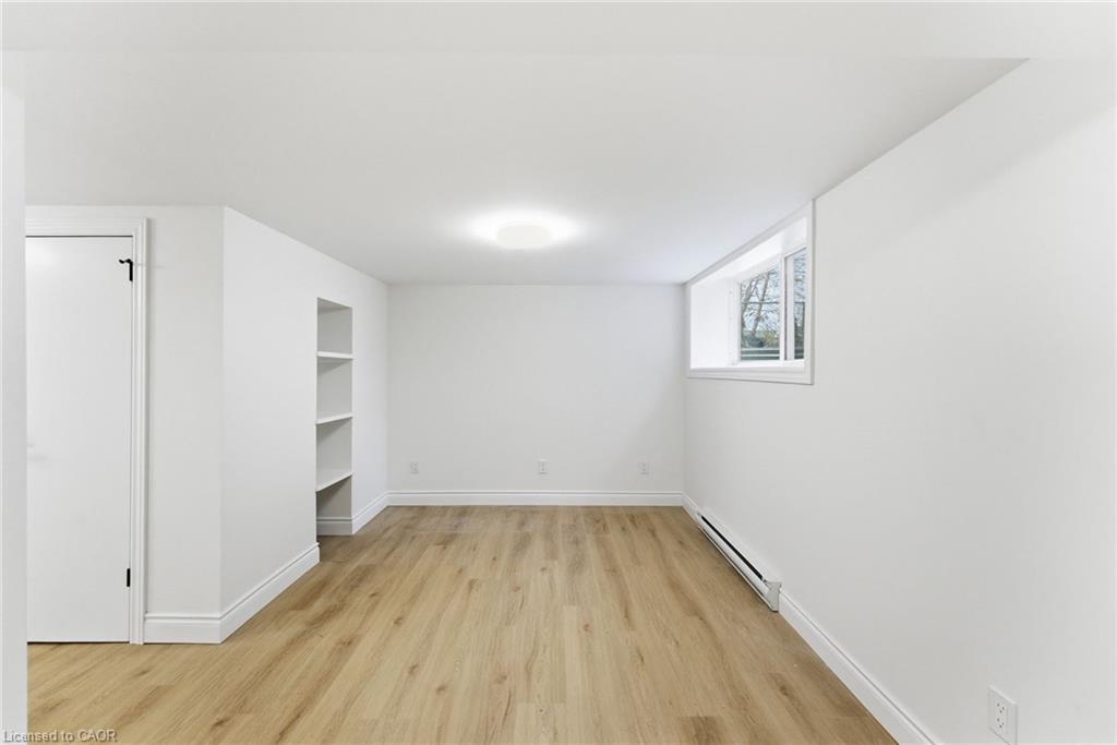 Basement-262 East 17Th Street, Hamilton, ON - Indoor Photo Showing Other Room