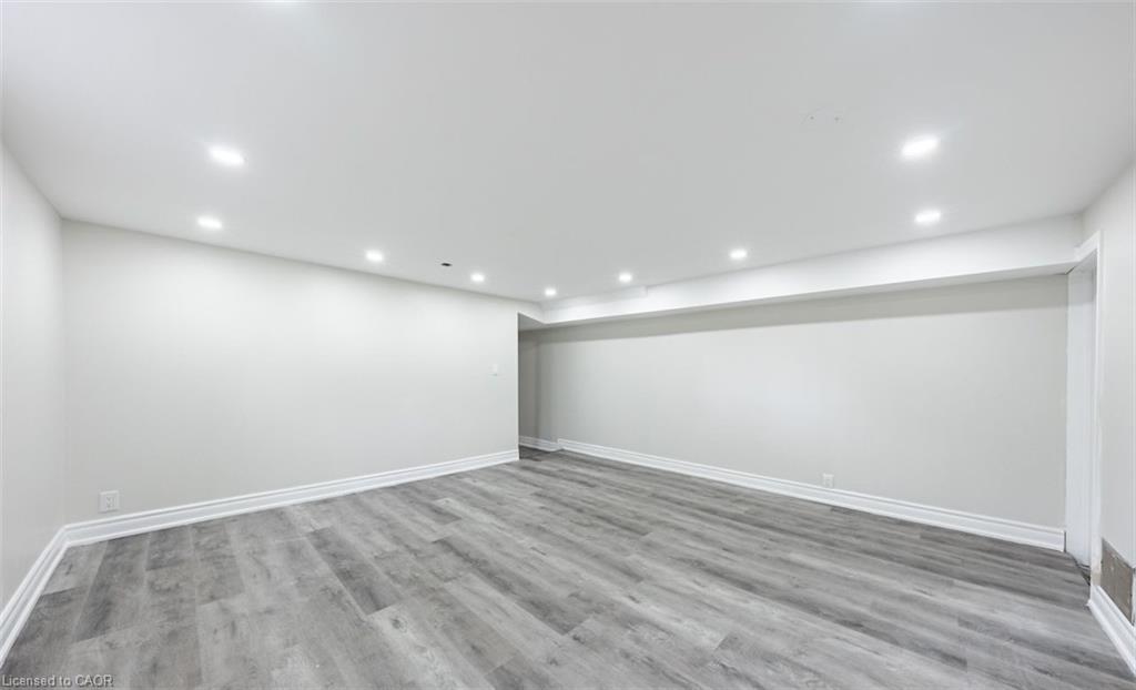 Lower-313 Ashbury Road, Oakville, ON - Indoor