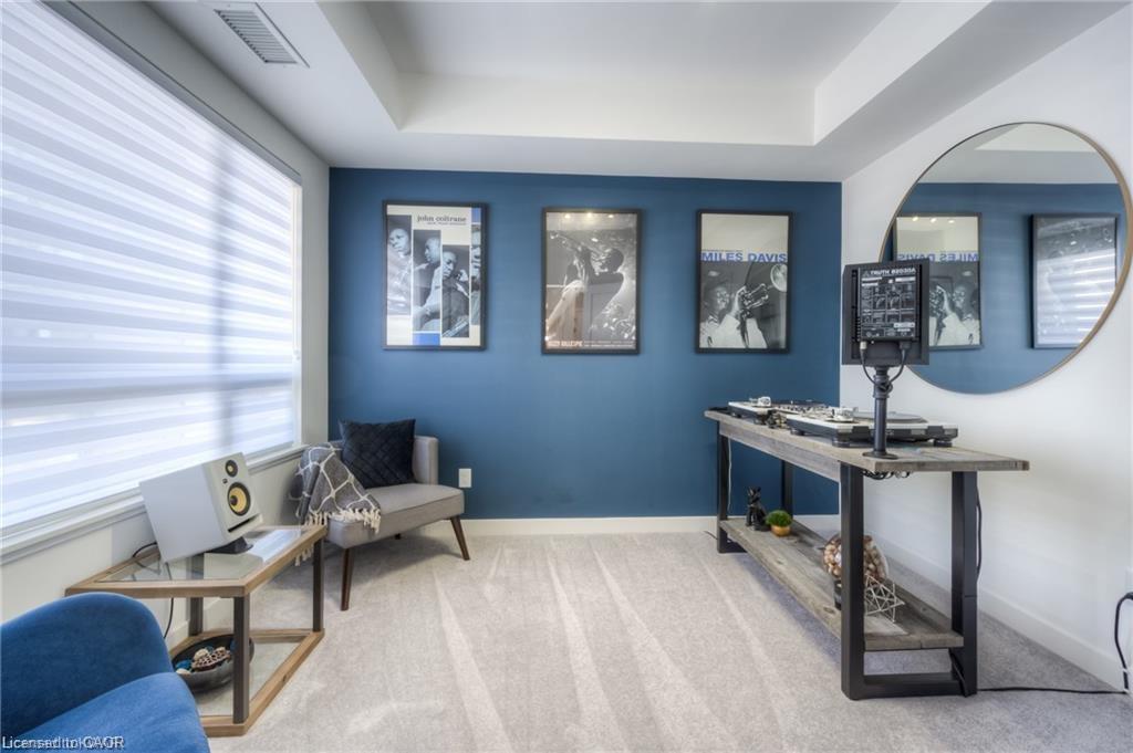 217-251 Northfield Drive E, Waterloo, ON - Indoor