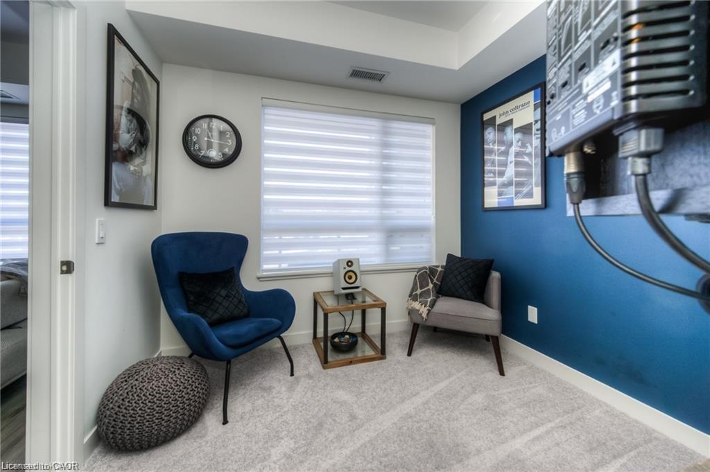 217-251 Northfield Drive E, Waterloo, ON - Indoor Photo Showing Other Room
