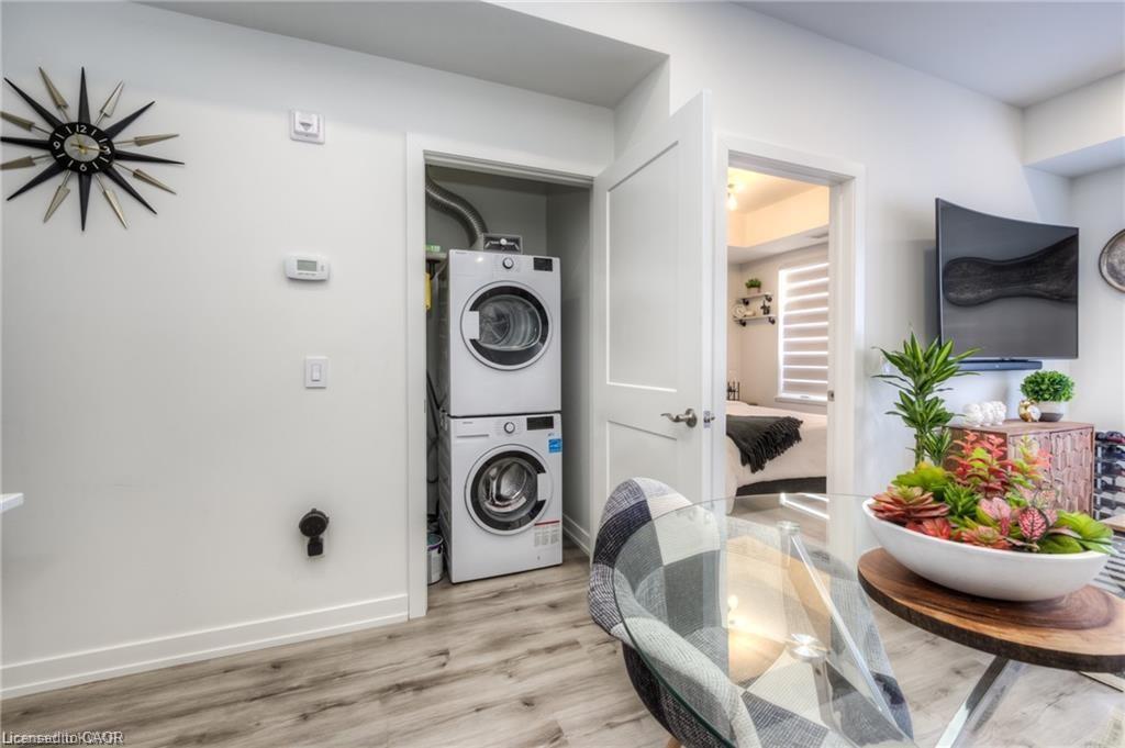 217-251 Northfield Drive E, Waterloo, ON - Indoor Photo Showing Laundry Room
