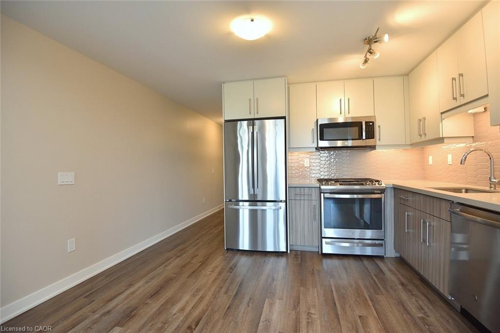 1301-2007 James Street, Burlington, ON - Indoor Photo Showing Kitchen With Stainless Steel Kitchen