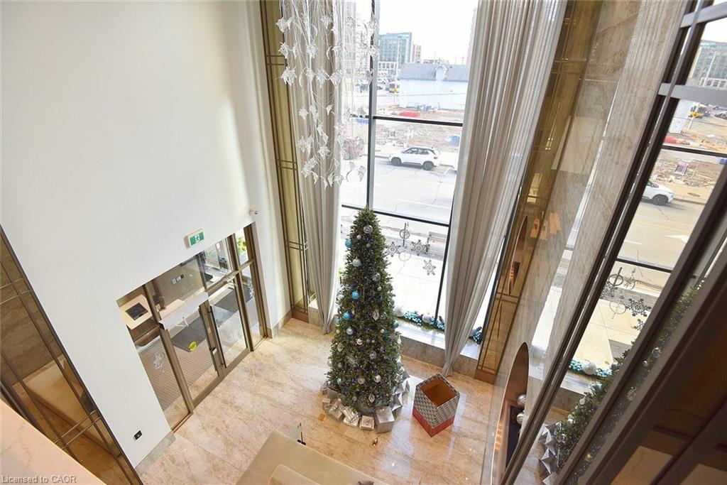 1301-2007 James Street, Burlington, ON - Indoor Photo Showing Other Room