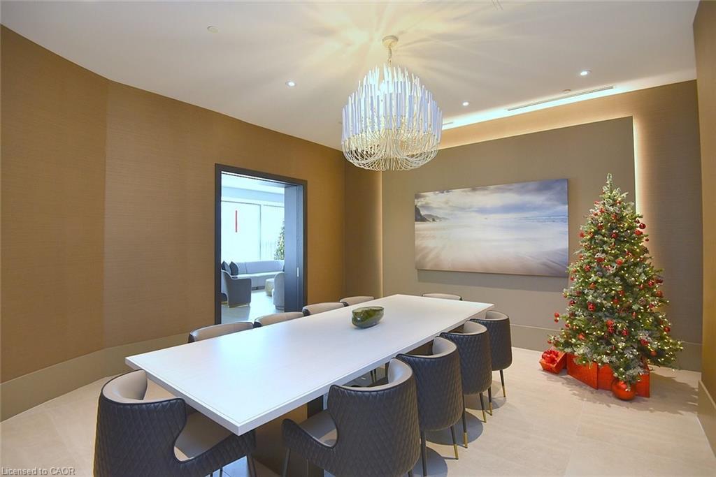 1301-2007 James Street, Burlington, ON - Indoor Photo Showing Other Room