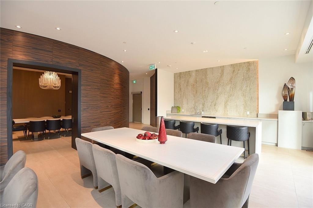 1301-2007 James Street, Burlington, ON - Indoor Photo Showing Other Room