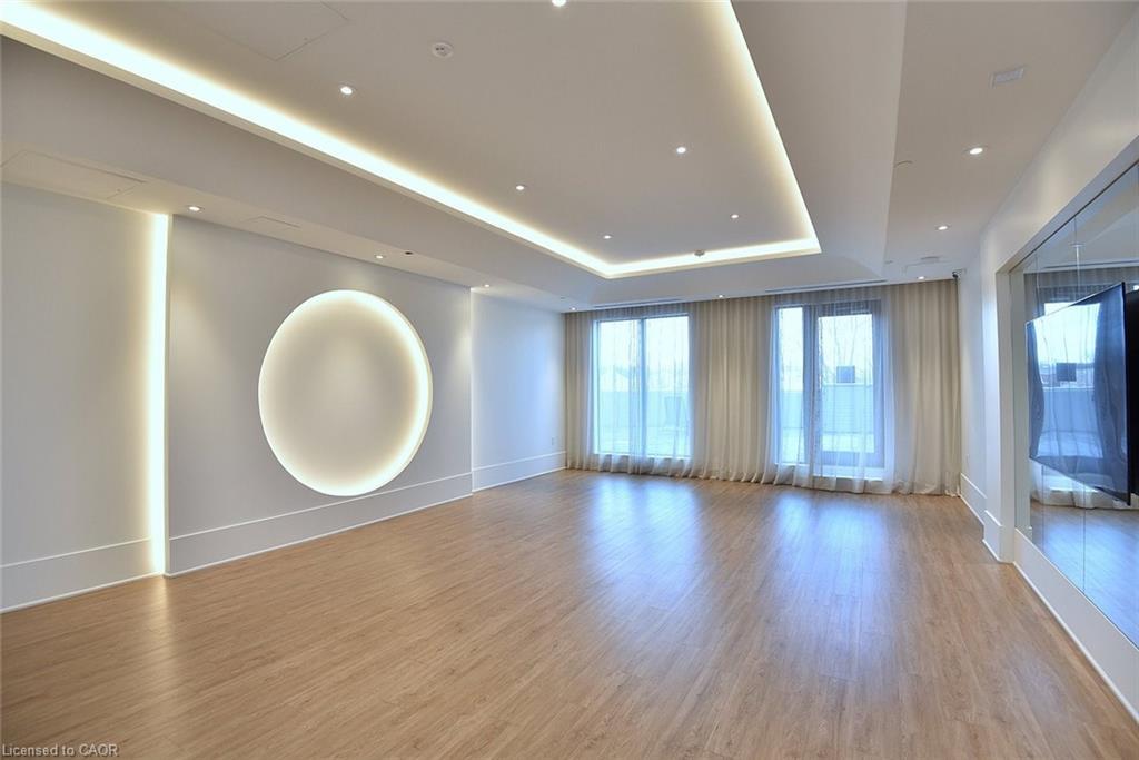 1301-2007 James Street, Burlington, ON - Indoor Photo Showing Other Room