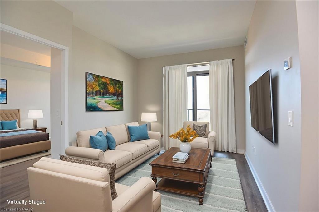 1301-2007 James Street, Burlington, ON - Indoor Photo Showing Living Room