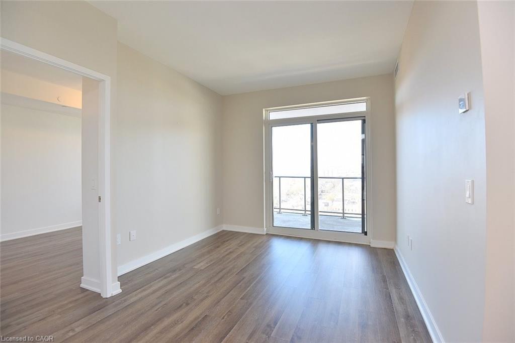 1301-2007 James Street, Burlington, ON - Indoor Photo Showing Other Room