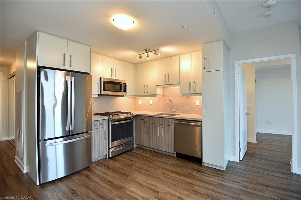 1301-2007 James Street, Burlington, ON - Indoor Photo Showing Kitchen With Stainless Steel Kitchen