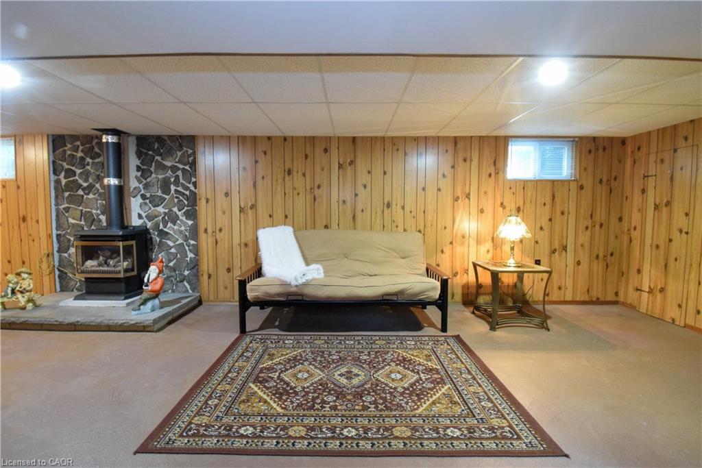 272 Carlton Street, St. Catharines, ON - Indoor Photo Showing Other Room