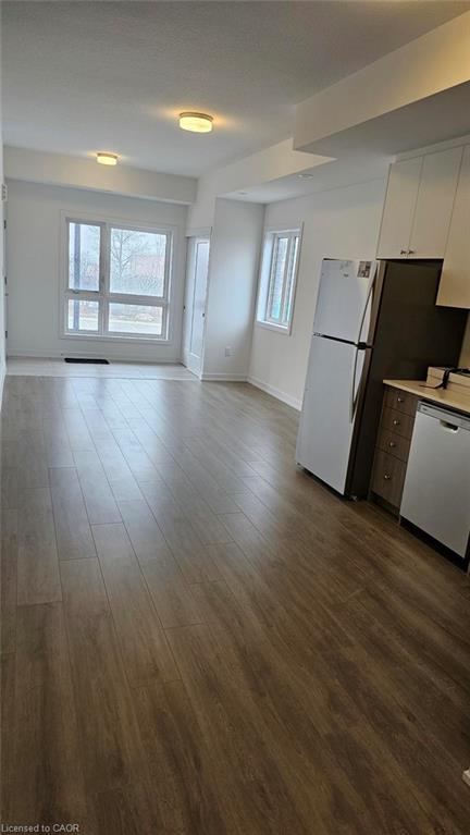 J2-40 Palace Street, Kitchener, ON - Indoor