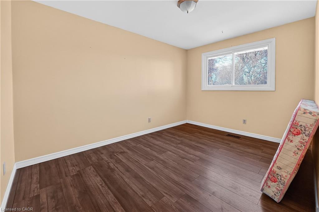6186 Delta Drive, Niagara Falls, ON - Indoor Photo Showing Other Room