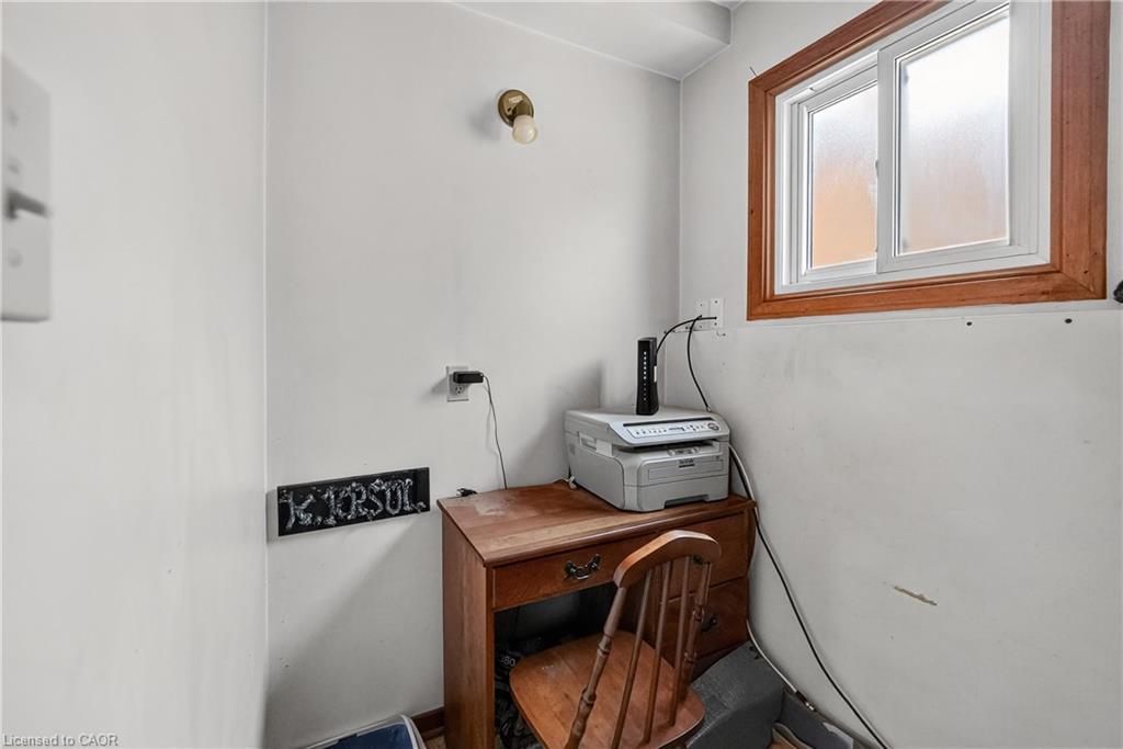 6186 Delta Drive, Niagara Falls, ON - Indoor