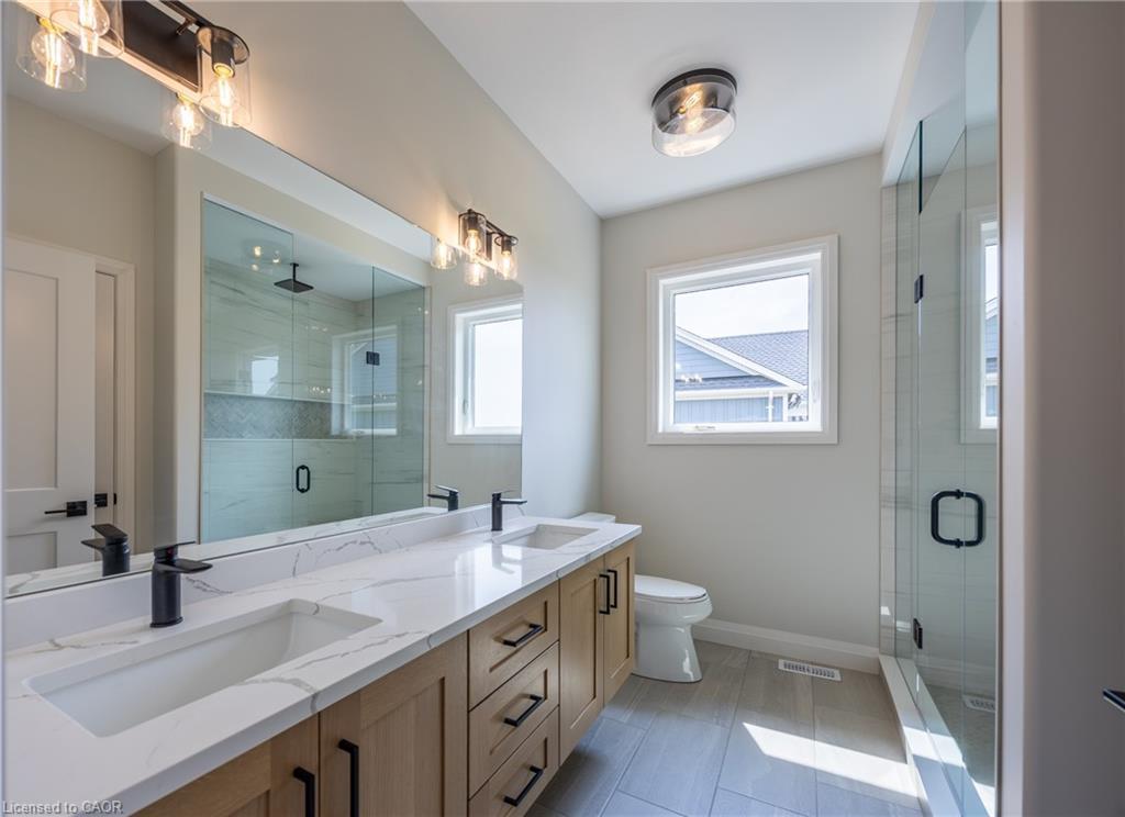 222 Schooner Drive, Port Dover, ON - Indoor Photo Showing Bathroom