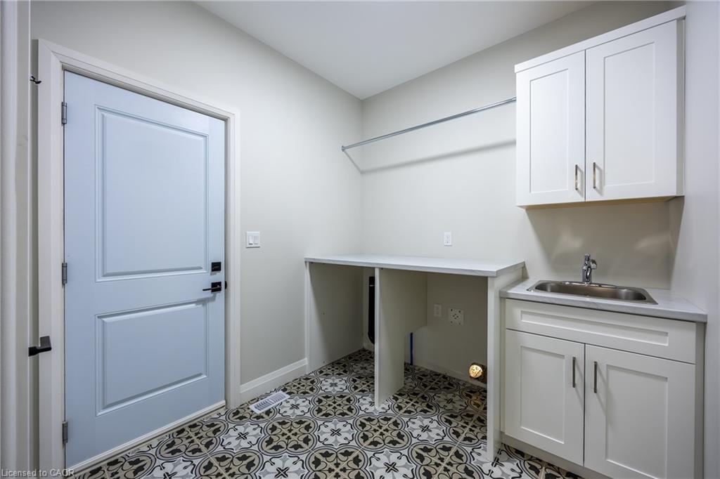 222 Schooner Drive, Port Dover, ON - Indoor Photo Showing Other Room