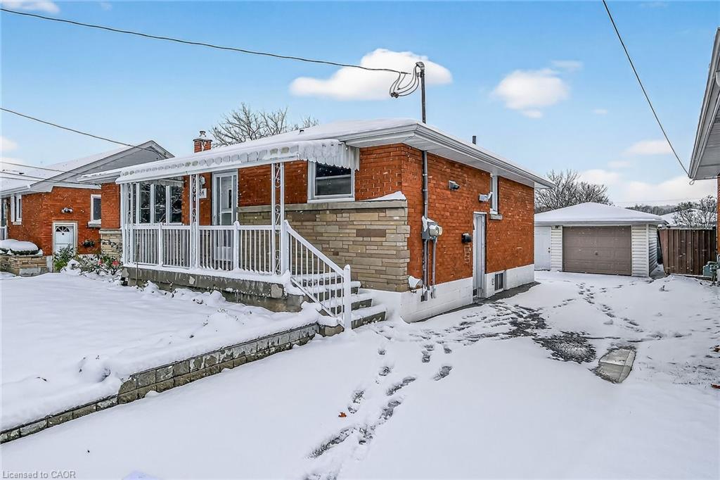 84 Blanmora Drive, Hamilton, ON - Outdoor