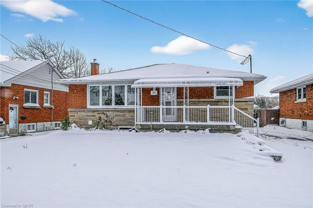 84 Blanmora Drive, Hamilton, ON - Outdoor With Deck Patio Veranda