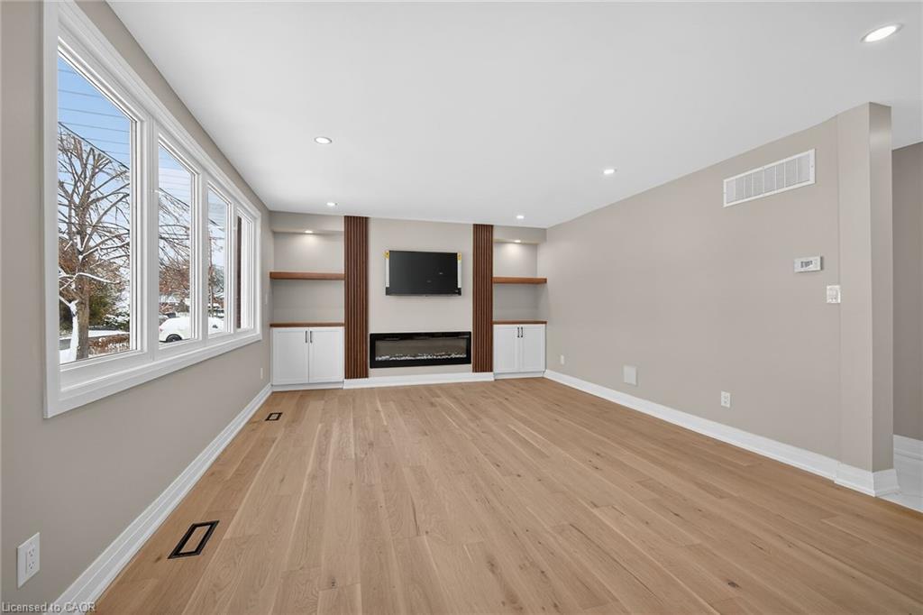 84 Blanmora Drive, Hamilton, ON - Indoor