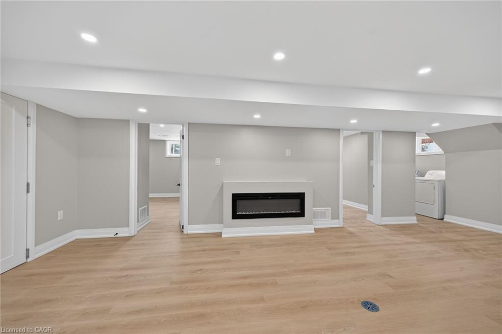 84 Blanmora Drive, Hamilton, ON - Indoor