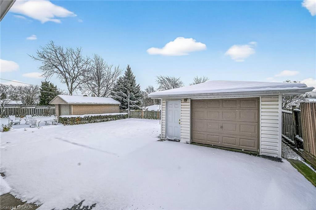 84 Blanmora Drive, Hamilton, ON - Outdoor